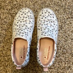 Slip on boat shoes with cute car faces